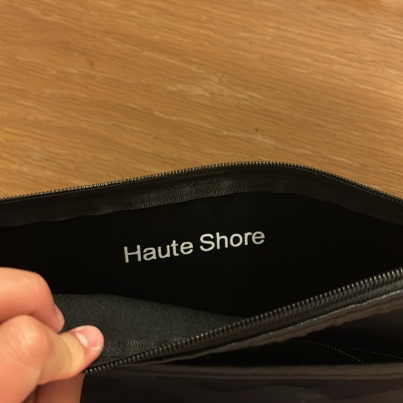Haute Shore Crossbody Purse - Picture 2 of 3